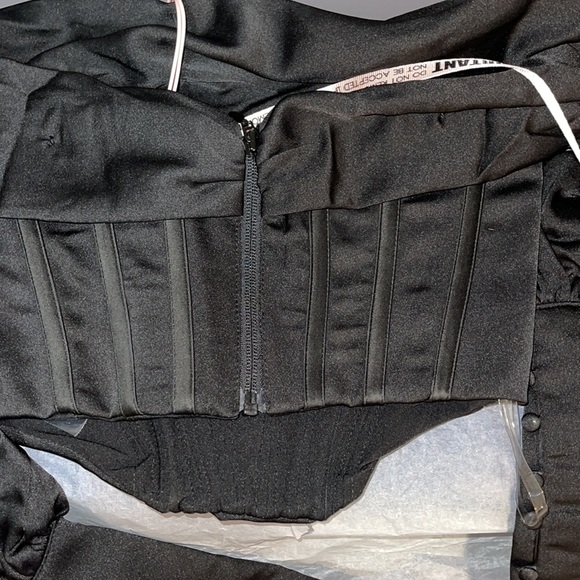 COPY - 🖤🔥House of cb top🔥🖤 - Picture 8 of 9